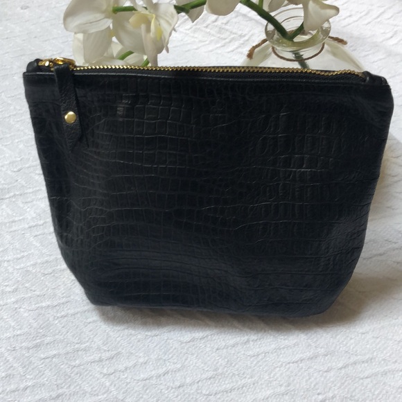 Blair Ritchey Handbags - Blair Ritchey Zip Wallet Bag in Black Gator